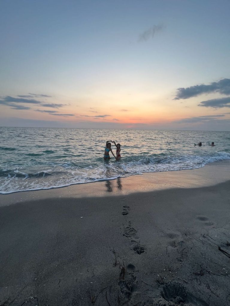 beach-at-tween-waters 